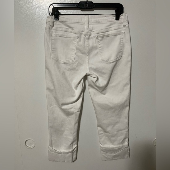 LILA Ryan white capris - Picture 2 of 3